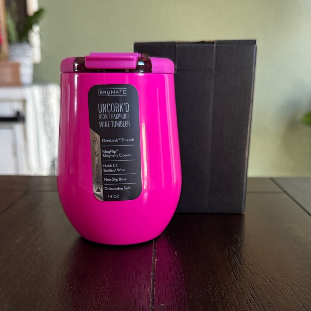 BruMate Uncork'd in Magenta. 14oz New! Limited Edition!